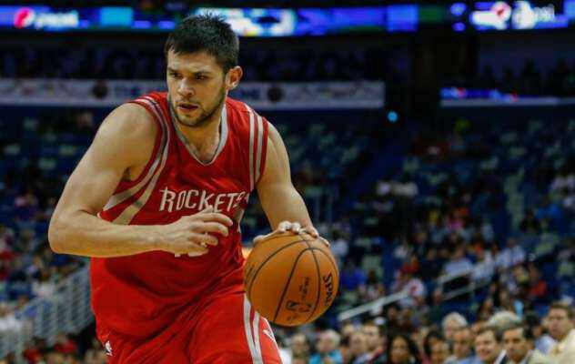 kostas-papanikolaou-nba-houston-rockets-new-orleans-pelicans-850x560