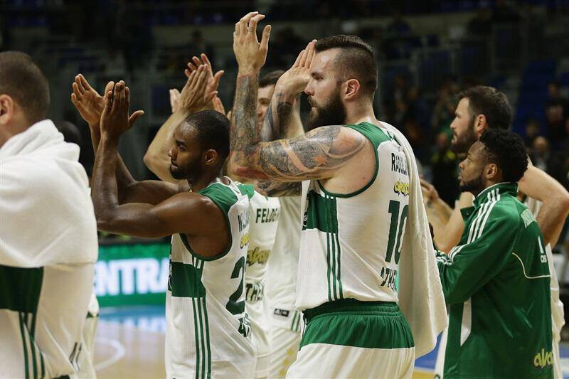 players-panathinaikos-athens-celebrates-eb15