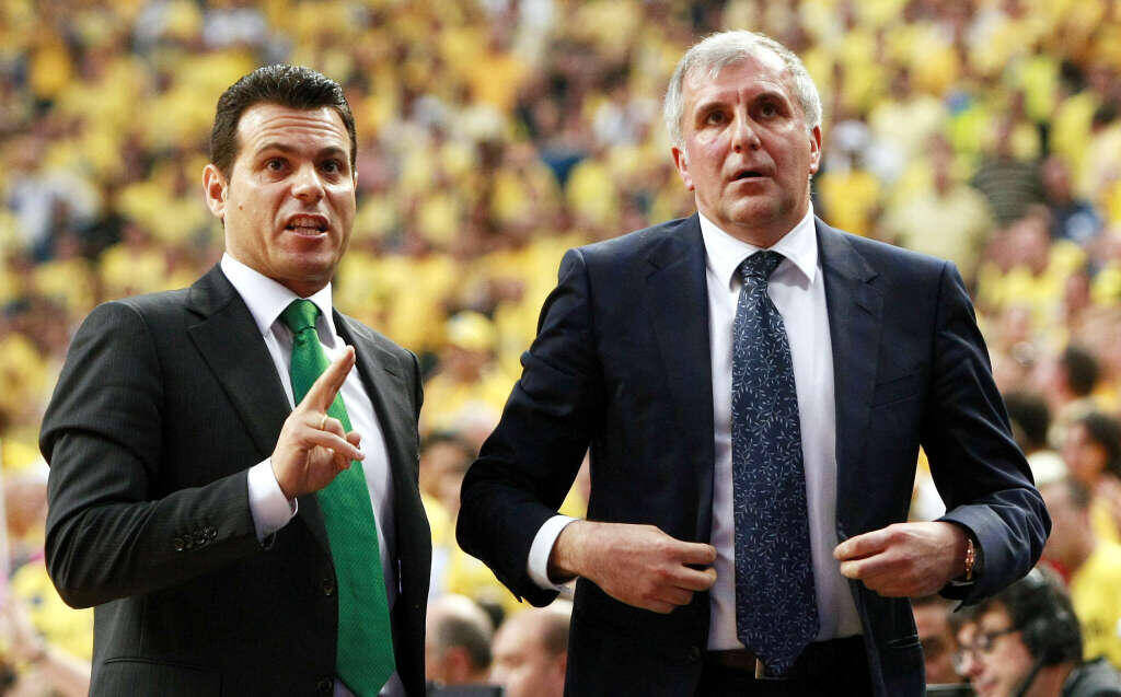 ??c?ü?M??? ?????? - ????(r??E`2010-2011 ?????/ ???? ITOUDIS OBRADOVIC PANATHINAIKOS - MACCABI (EUROLEAGUE 2010-2011 FINAL FOUR / FINAL)