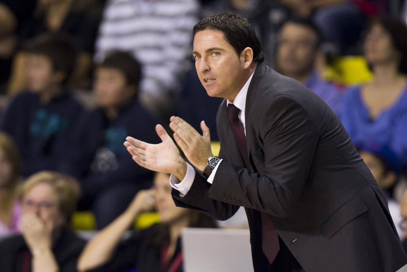 07/10/2011 Xavi Pascual (FC Barcelona Regal) Baloncesto . El entrenador del FC Barcelona Regal, Xavi Pascual, desvela que "no hay secretos" en la entidad blaugrana después de haber ganado casi todo en los últimos años y siendo consciente de que ante el inicio de la temporada en la Liga Endesa, donde defienden el título, será "el rival a batir". DEPORTES ACB PHOTO