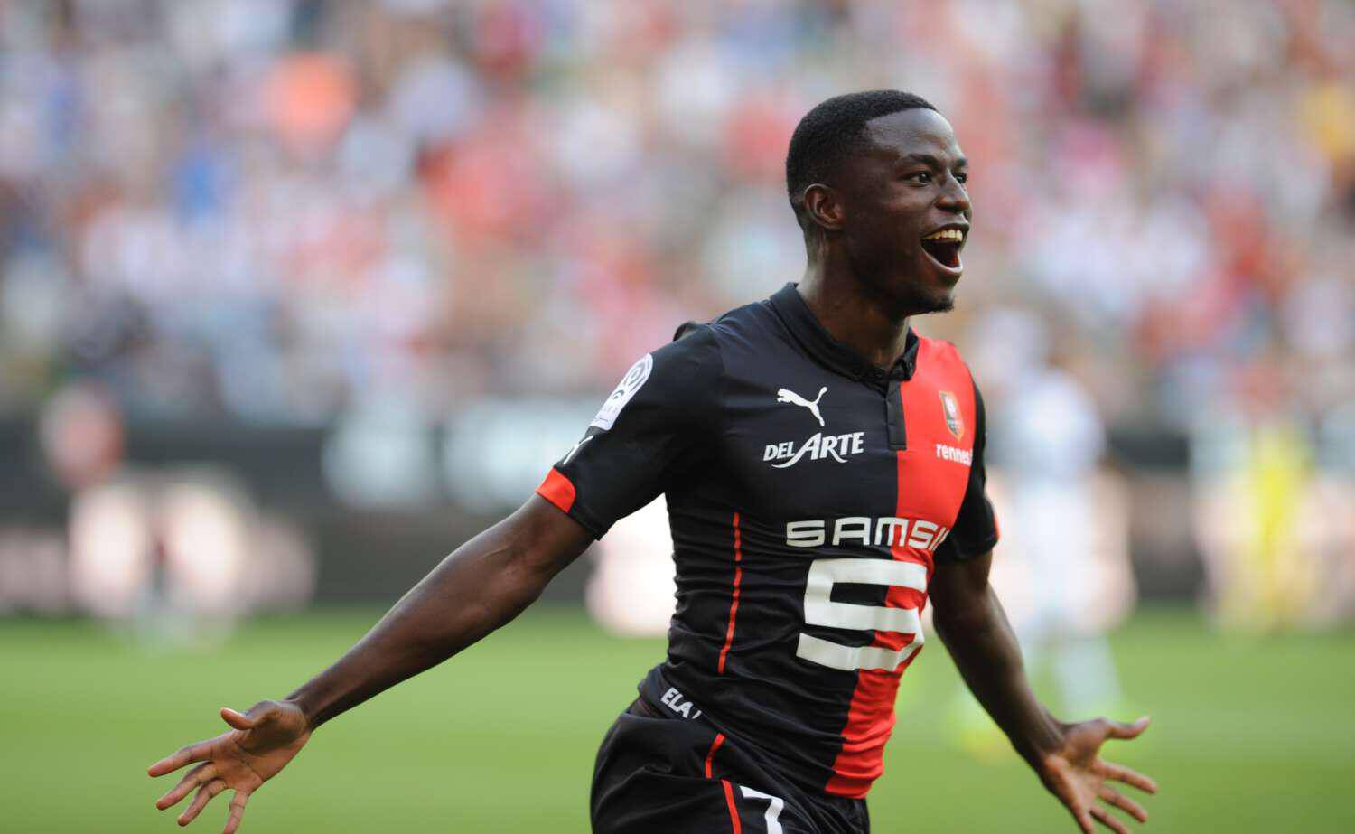 Rennes' Cameroonese forward Paul-Georges Ntep de Madiba reacts after his team scored during the French L1 football match between Stade Rennais FC and Paris Saint-Germain (PSG), on September 13, 2014, at the Route de Lorient Stadium, in Rennes, western France. AFP PHOTO / JEAN-FRANCOIS MONIER (Photo credit should read JEAN-FRANCOIS MONIER/AFP/Getty Images)