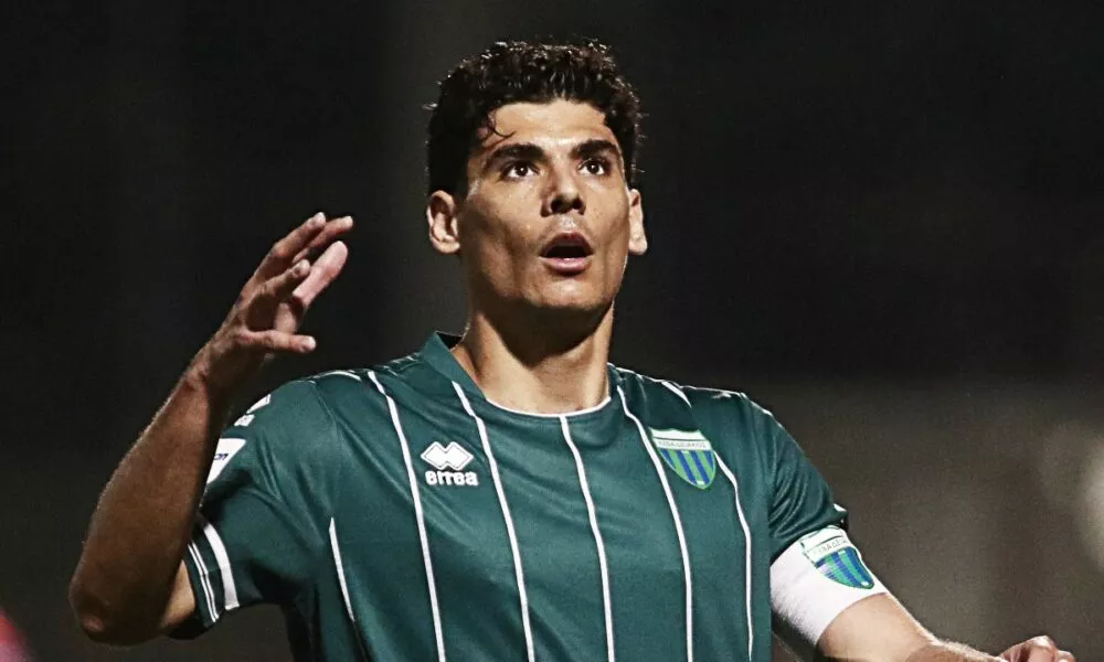 Ναβροζίδης: «Αποφασιστικό βήμα του Ολυμπιακού για Τσάπρα – Η πρόταση στον Λεβαδειακό!»